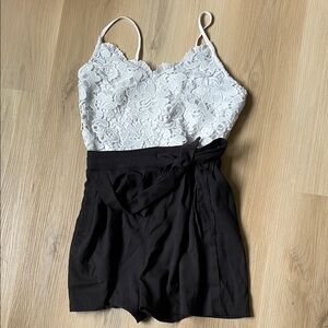 Love Tree White Lace Romper with Pockets